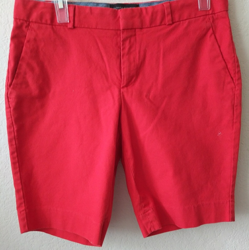WOMEN'S BANANA REPUBLIC SHORT